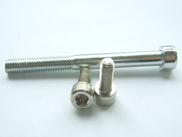 ��ͷ�๤λ��˨